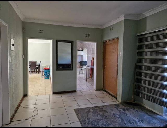 3 BEDROOM HOUSE FOR SALE IN BIRCHLEIGH NORTH